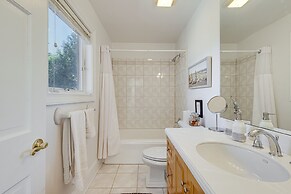 Hamptons Home Near Beaches w/ Pool & Water Views!