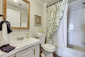 St Augustine Home w/ Dock & Lift on St Johns River