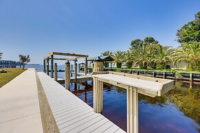 St Augustine Home w/ Dock & Lift on St Johns River
