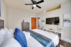 Modern Portsmouth Apartment: Walk to Norfolk Ferry