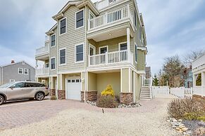 Long Beach Island Townhome w/ Rooftop Deck!