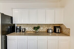 Corpus Christi Condo w/ Community Pool, Near Beach