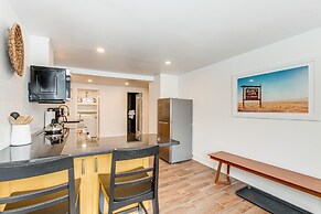 Pet-friendly Denver Home: 2 Blocks to City Park!