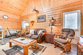 Cozy Bigfork Cabin w/ Canoes: Walk to Swan River!