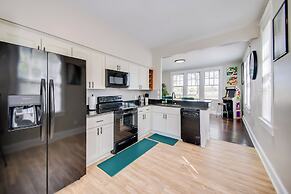 Waterfront Portsmouth Apt: 1/2 Mi to Dtwn & Ferry