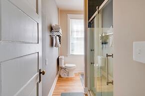 Waterfront Portsmouth Apt: 1/2 Mi to Dtwn & Ferry