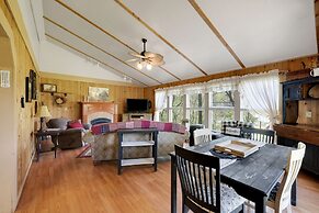 Riverside Serenity: A Picturesque Retreat 2 Bedroom Cottage by RedAwni