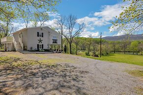 Riverside Serenity: A Picturesque Retreat 2 Bedroom Cottage by RedAwni