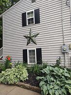 Riverside Serenity: A Picturesque Retreat 2 Bedroom Cottage by RedAwni