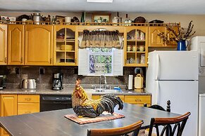 Riverside Serenity: A Picturesque Retreat 2 Bedroom Cottage by RedAwni