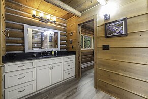 Broadmeadow Cabin - Pet Friendly - Hiking Snowshoeing Ski - Near Allen