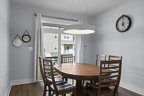 South Breeze 3 Bedroom Townhouse by RedAwning