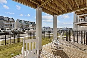 South Breeze 3 Bedroom Townhouse by RedAwning