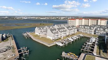 South Breeze 3 Bedroom Townhouse by RedAwning