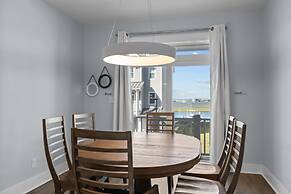 South Breeze 3 Bedroom Townhouse by RedAwning