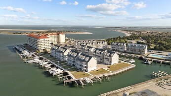 South Breeze 3 Bedroom Townhouse by RedAwning