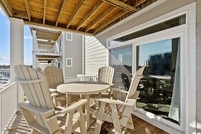 South Breeze 3 Bedroom Townhouse by RedAwning