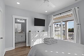 South Breeze 3 Bedroom Townhouse by RedAwning