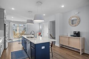 South Breeze 3 Bedroom Townhouse by RedAwning