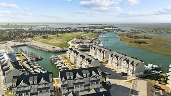 South Breeze 3 Bedroom Townhouse by RedAwning