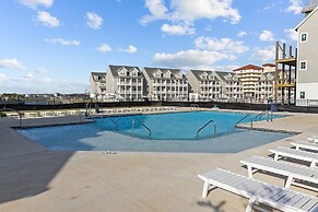 South Breeze 3 Bedroom Townhouse by RedAwning