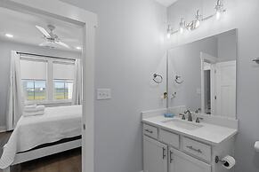 South Breeze 3 Bedroom Townhouse by RedAwning