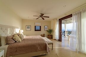 Infinity House by Blue Sky Luxury