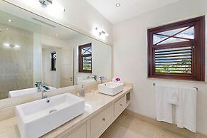 Infinity House by Blue Sky Luxury