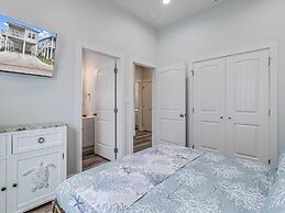 Pelican Reef Or104 3 Bedroom Home by RedAwning