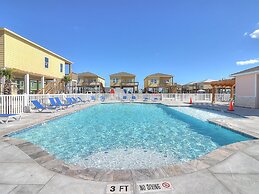 Pelican Reef Or104 3 Bedroom Home by RedAwning