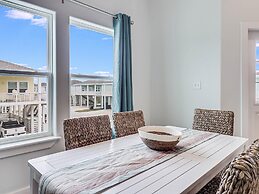 Pelican Reef Or104 3 Bedroom Home by RedAwning