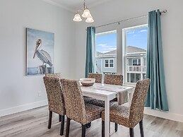 Pelican Reef Or104 3 Bedroom Home by RedAwning