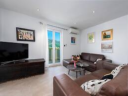 Apartments Meri & Karla