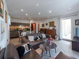 Apartments Meri & Karla