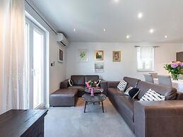 Apartments Meri & Karla