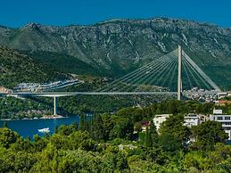 Apartments Meri & Karla