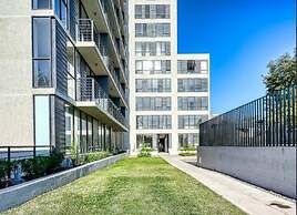 Comfortable Loft With Gym In Independence