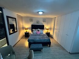 Comfortable Loft With Gym In Independence