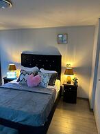 Comfortable Loft With Gym In Independence