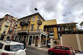 Apartment Near The Metro