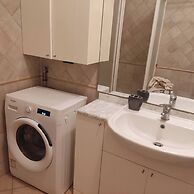 Apartment Near The Metro