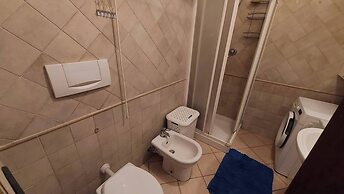 Apartment Near The Metro