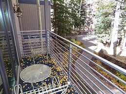 Chateau DuMont Oversized 2 Bed 2 Ba CDMR