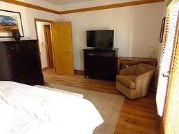 Chateau DuMont Oversized 2 Bed 2 Ba CDMR