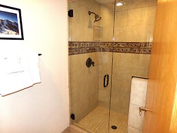 Chateau DuMont Oversized 2 Bed 2 Ba CDMR