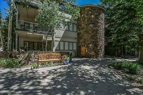 Chateau DuMont Oversized 2 Bed 2 Ba CDMR