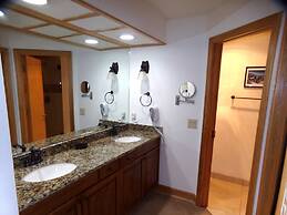 Chateau DuMont Oversized 2 Bed 2 Ba CDMR