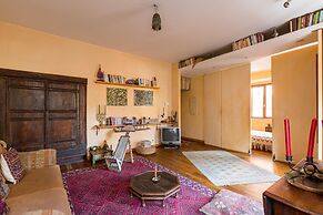 Lovely 2-bed Apartment in Roma