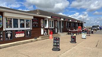 6 Berth Caravan - Sealands, Ingoldmells