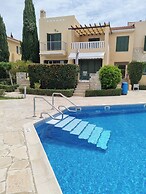 Cyprus-2 Beds Ensuite, Pool, Patios, Wifi, Parking